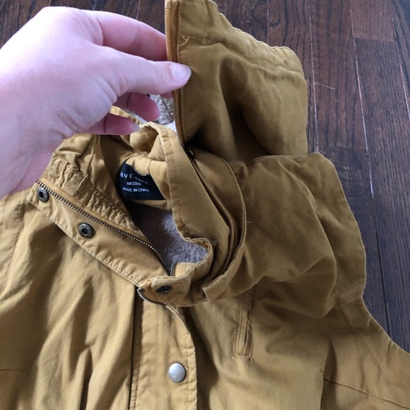 Love Tree Women’s M Mustard Yellow Khaki Sleeveless Hooded Sherpa Lined Vest - Picture 9 of 13